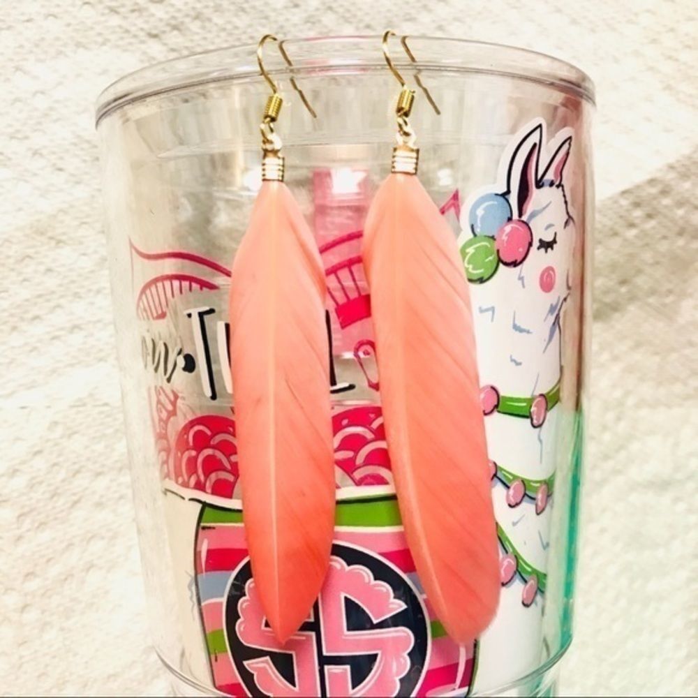 Salmon pink feather earrings​